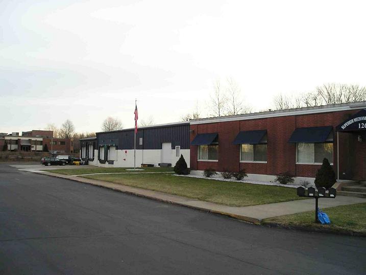 126 S Turnpike Rd, Wallingford, CT à louer - Photo principale – Image 1 sur 11