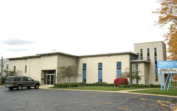 1149 Hilton Rd, Ferndale, MI à louer - Photo de l’immeuble – Image 2 sur 3