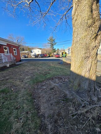 Plus de détails pour 48 School St, Lincoln, RI - Local commercial à vendre