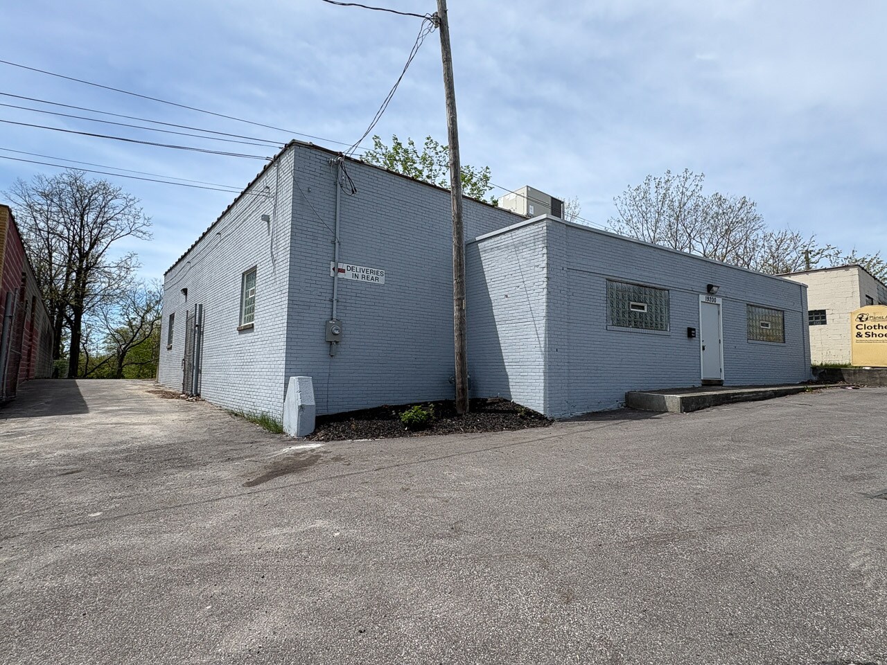 19200 Miles Rd, Warrensville Heights, OH à vendre Photo de l’immeuble– Image 1 sur 18