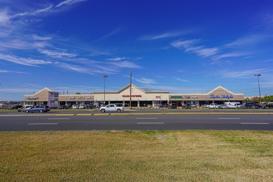 14800 Westheimer Rd, Houston, TX à louer - Photo de l’immeuble – Image 3 sur 5