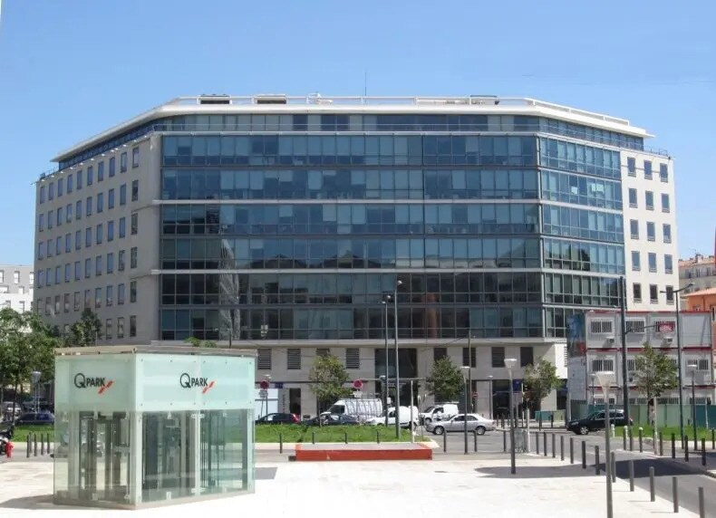 Bureau dans Marseille à louer - Photo de l’immeuble – Image 3 sur 19