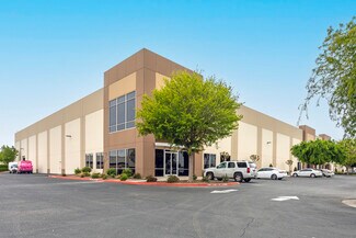 Plus de détails pour 3131 S NorthPointe Dr, Fresno, CA - Industriel/Logistique à louer