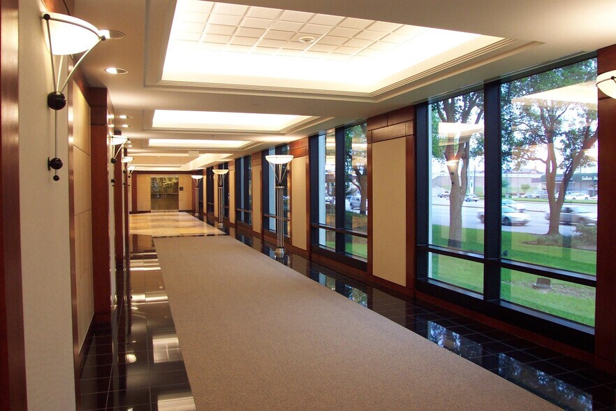 10205 Westheimer Rd, Houston, TX à louer - Photo intérieure – Image 3 sur 11