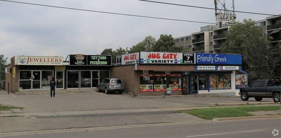 640-650 King St E, Oshawa, ON à louer - Photo principale – Image 2 sur 8