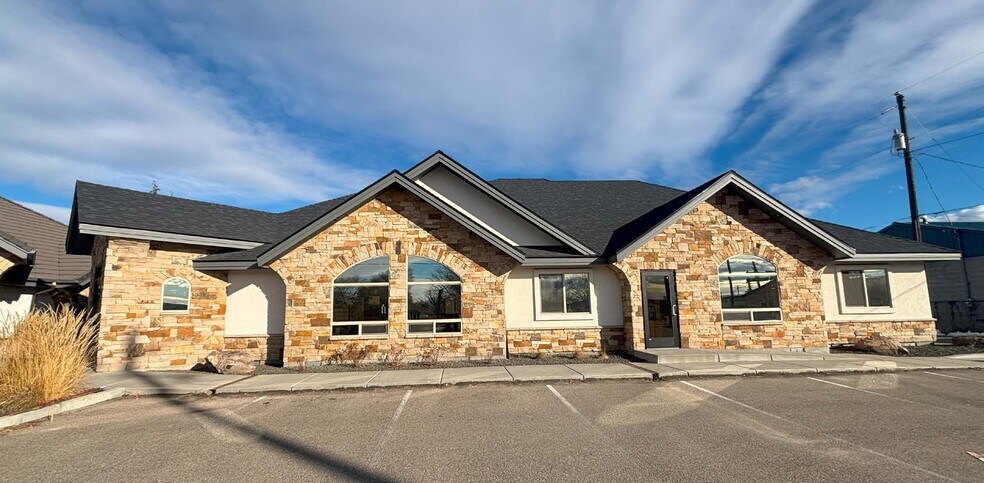 1800 N Whitley Dr, Fruitland, ID à louer - Photo de l’immeuble – Image 1 sur 2