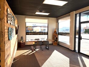 2801 N Government Way, Coeur d'Alene, ID à louer Photo intérieure– Image 1 sur 13