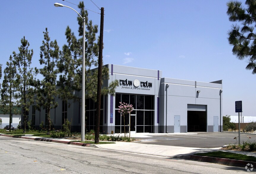 1100-1120 W 10th St, Azusa, CA à vendre - Photo principale – Image 1 sur 5