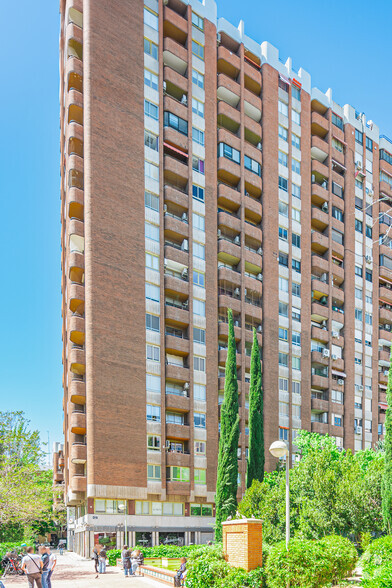 Avenida De Brasil, 17, Madrid, Madrid à louer - Photo de l’immeuble – Image 3 sur 3
