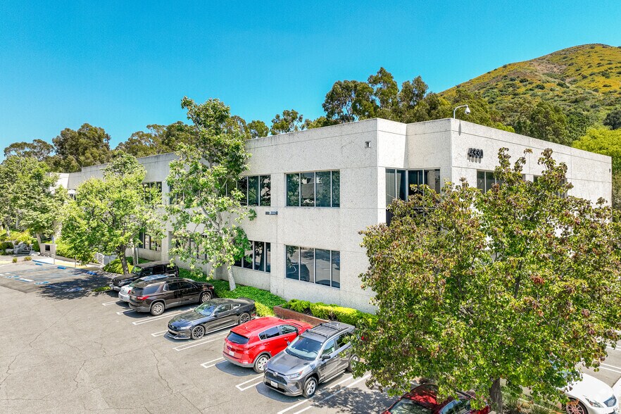 4330 Park Terrace Dr, Westlake Village, CA à vendre - Photo de l’immeuble – Image 2 sur 22