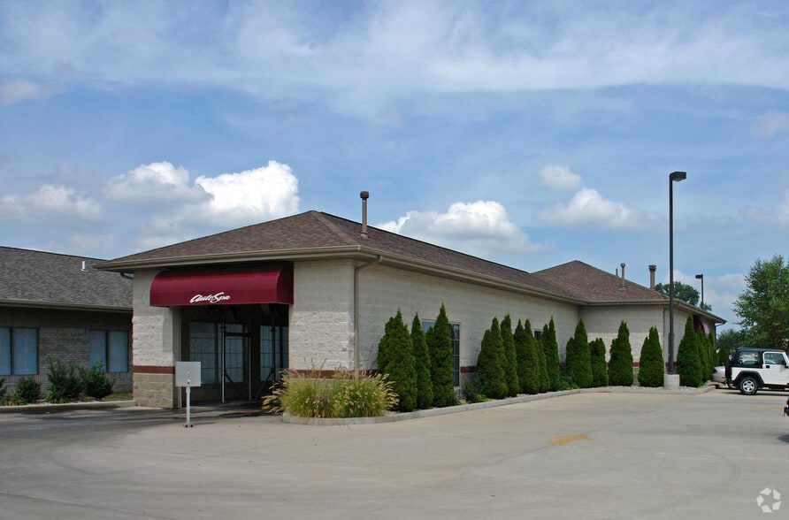 Three Car Wash Facilities & Land Parcel portefeuille de 4 biens à vendre sur LoopNet.fr - Photo principale – Image 1 sur 4