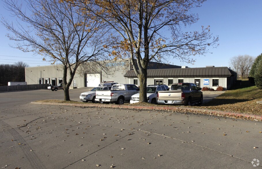2134 NW 108th St, Clive, IA à louer - Photo principale – Image 2 sur 7
