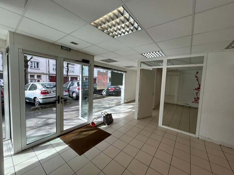 Local commercial dans Nantes à louer - Photo intérieure – Image 2 sur 10