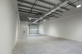 16109 Lee Rd, Fort Myers, FL à louer Photo intérieure– Image 2 sur 2