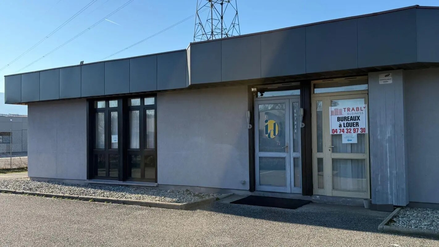 Bureau dans Saint-Genis-Pouilly à louer Photo principale– Image 1 sur 9