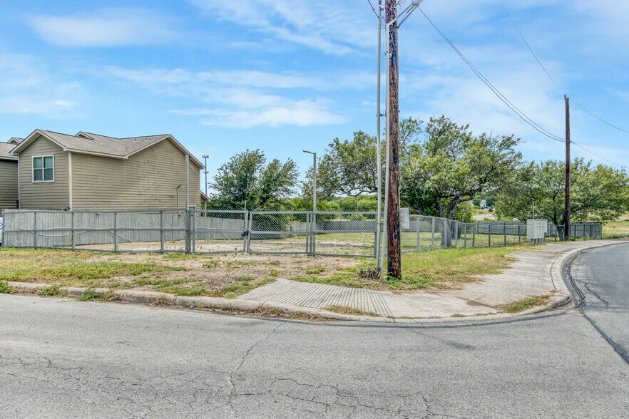 13055 O'Connor Cv, San Antonio, TX à vendre - Photo de l’immeuble – Image 2 sur 9
