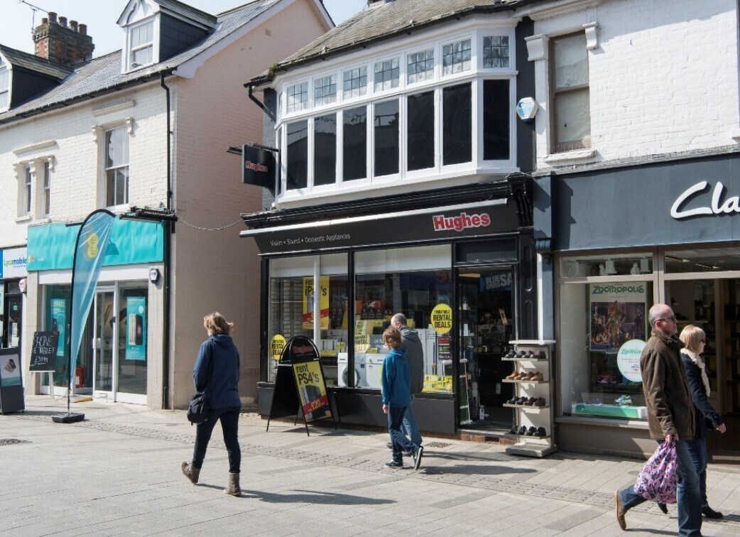 71 Hamilton Rd, Felixstowe à louer Photo principale– Image 1 sur 11