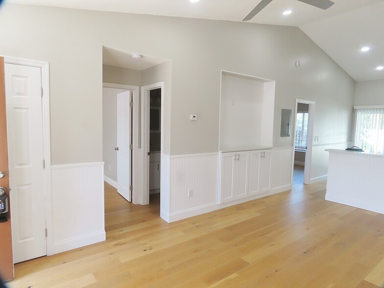 5172 La Mancha Ct, Orlando, FL à vendre - Photo de l’immeuble – Image 2 sur 16