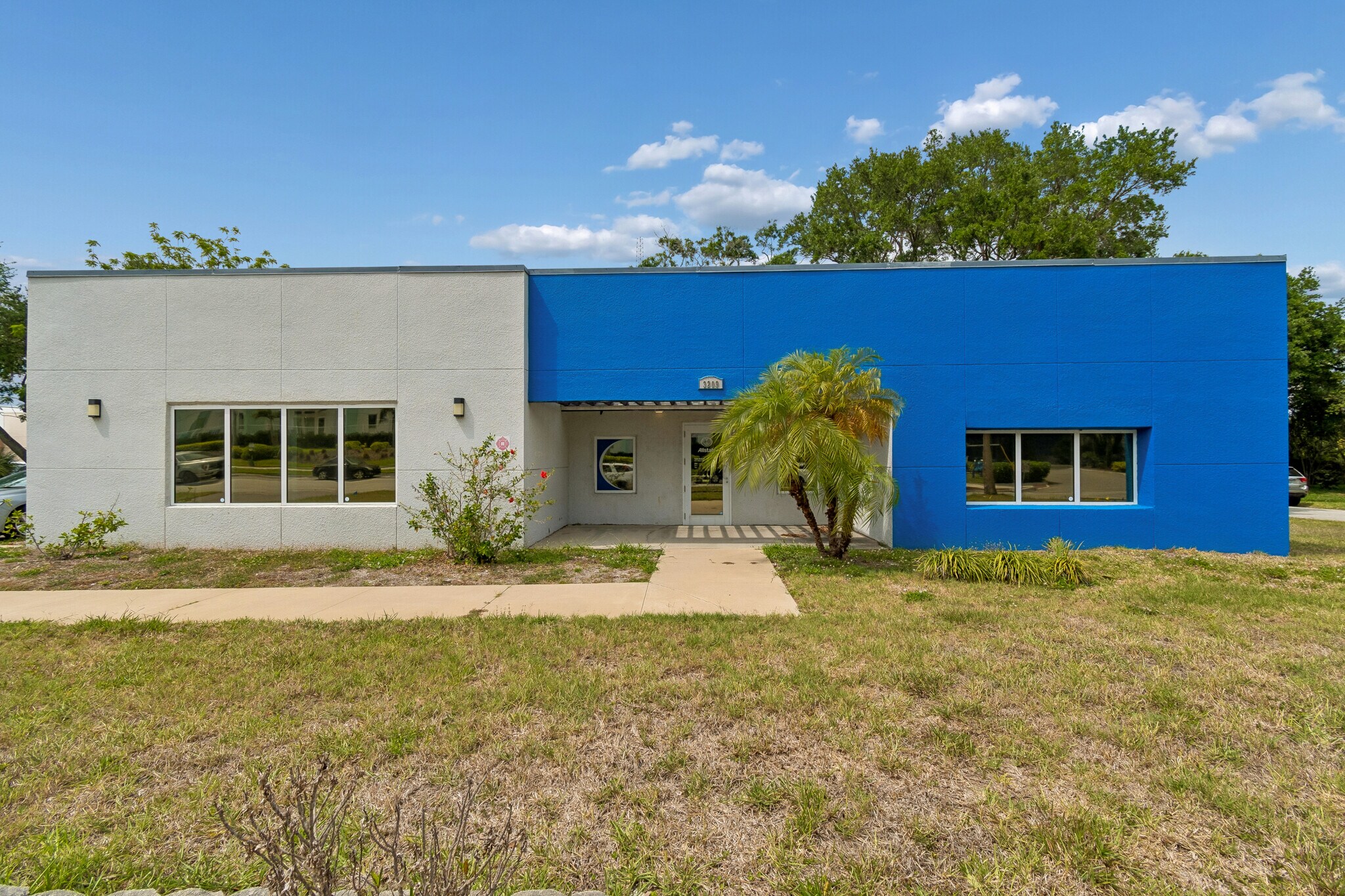 3209 30th Ave S, Saint Petersburg, FL à vendre Photo de l’immeuble– Image 1 sur 22