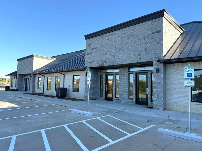 3925 S Preston Rd, Celina, TX à louer - Photo de la construction – Image 3 sur 10