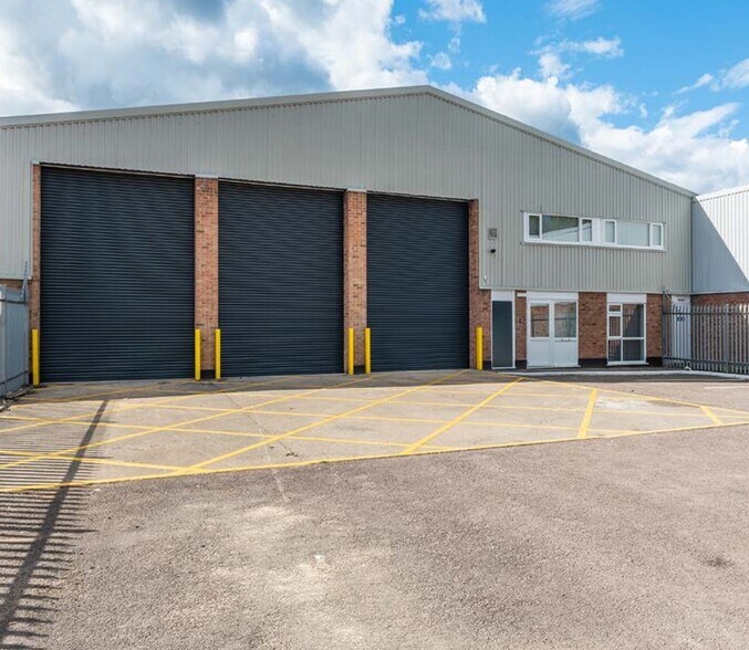 Runnings, Cheltenham à louer - Photo de l’immeuble – Image 3 sur 4