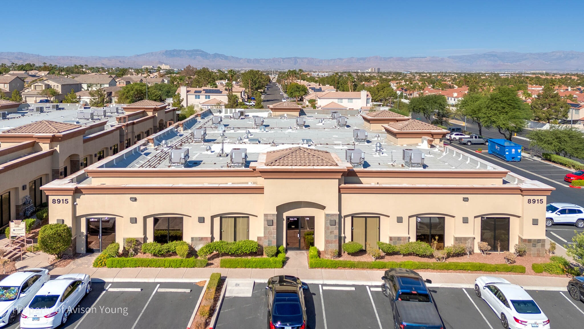 8915 S Pecos Rd, Henderson, NV à louer Photo de l’immeuble– Image 1 sur 19