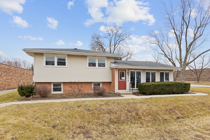 275 W Dundee Rd, Buffalo Grove, IL à vendre - Photo de l’immeuble – Image 3 sur 27