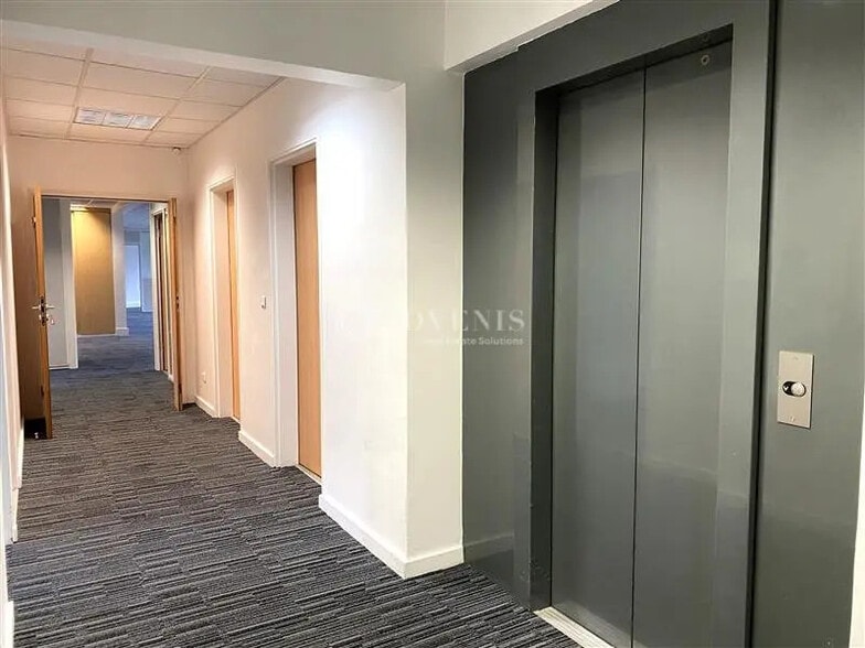 Bureau dans Clichy à louer - Photo intérieure – Image 3 sur 10