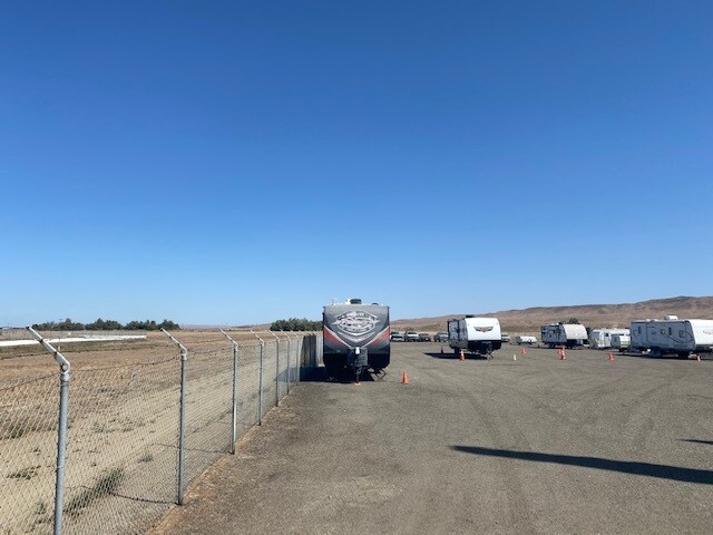 1075 W Elm Ave, Coalinga, CA à vendre - Autre – Image 2 sur 11