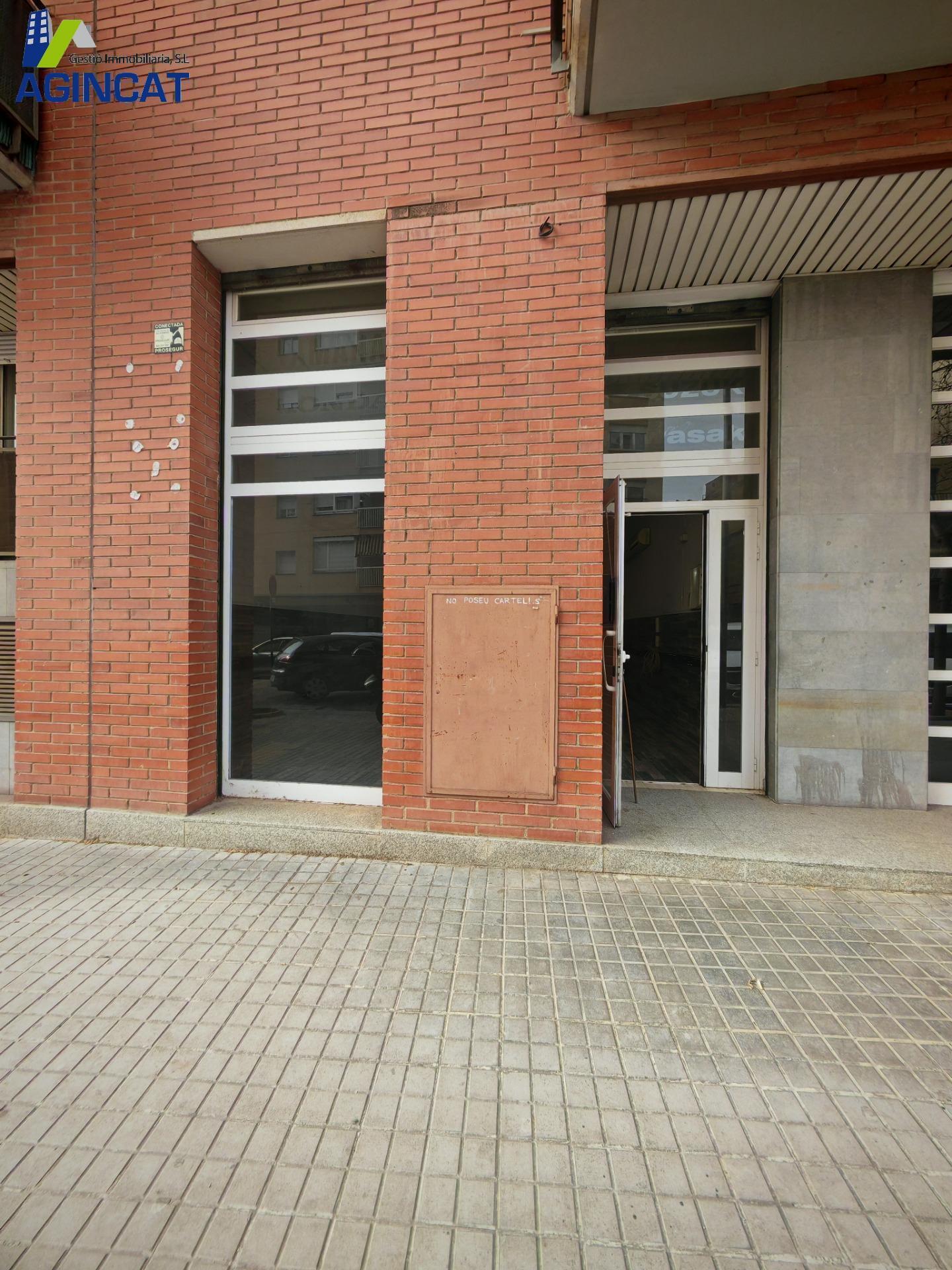 Immeuble residentiel dans Sabadell, Barcelona à vendre Photo principale– Image 1 sur 3