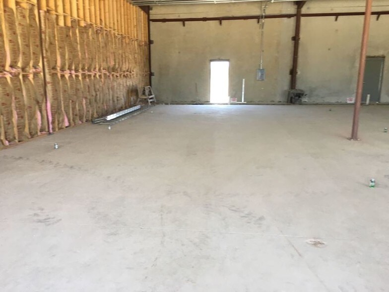 90 N Access Loop, Cotulla, TX à vendre - Photo intérieure – Image 2 sur 2