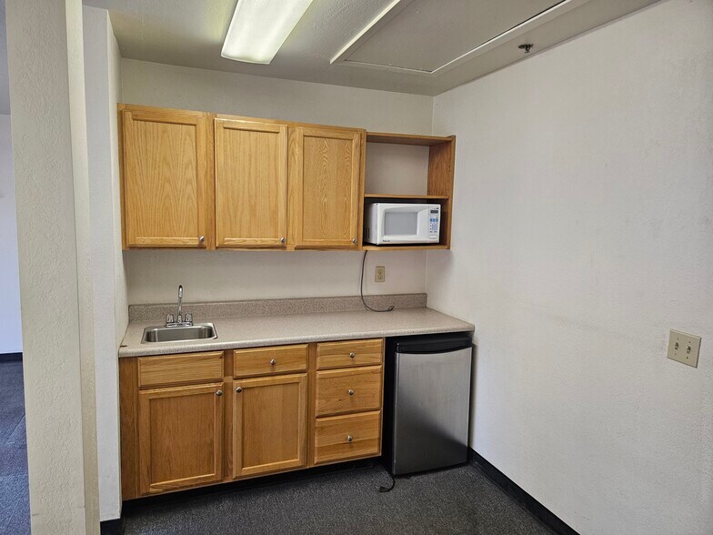 1838 Stone Ave, San Jose, CA à louer - Photo de l’immeuble – Image 3 sur 6