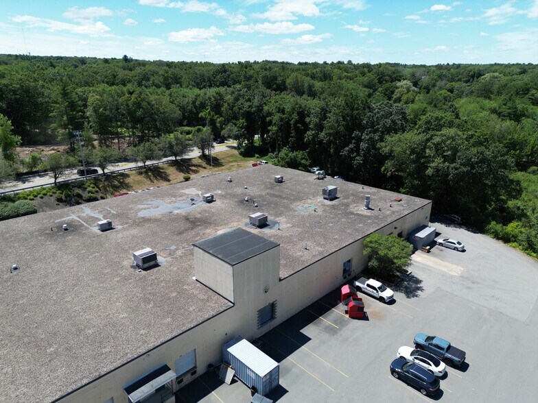 678 Andover St, Lawrence, MA à vendre - Photo de l’immeuble – Image 2 sur 4