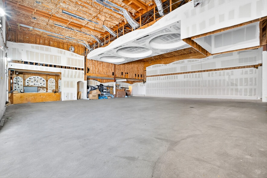 1161 N Vermont Ave, Los Angeles, CA à vendre - Photo de l’immeuble – Image 3 sur 13