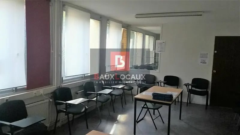 Bureau dans Nîmes à vendre - Photo intérieure – Image 1 sur 3