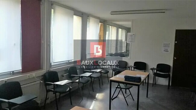 Plus de détails pour Bureau à vendre