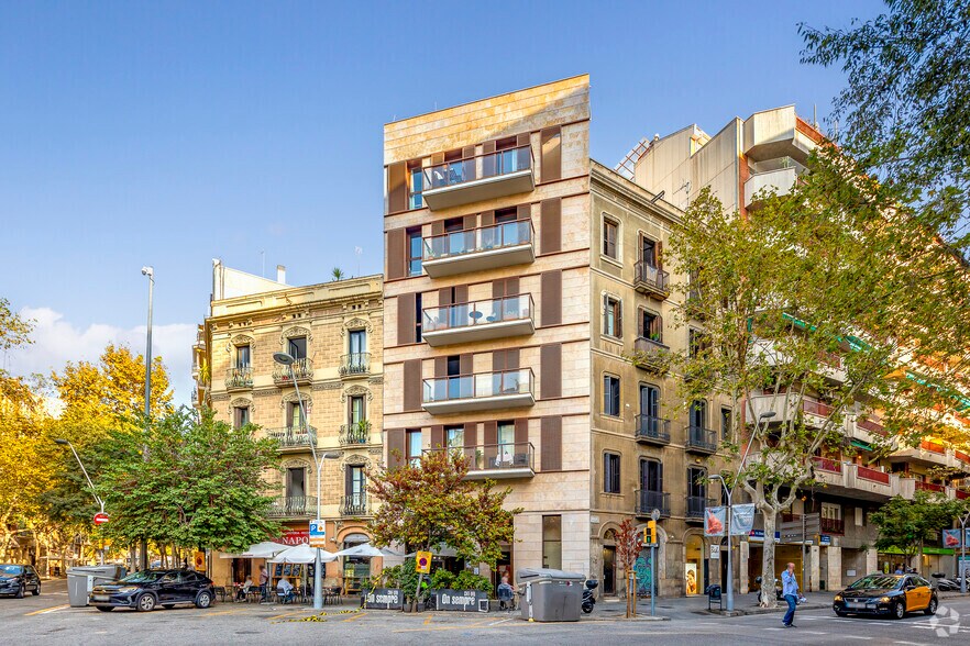 Carrer de Provença, 163, Barcelone, Barcelona à louer - Photo de l’immeuble – Image 2 sur 2