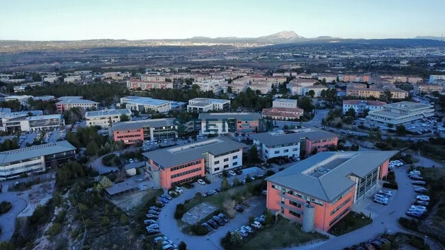 Plus de détails pour Bureau à louer