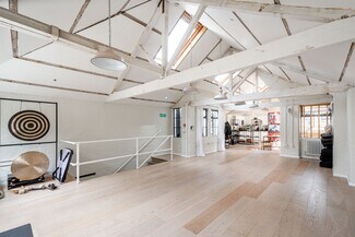 Plus de détails pour 6 Sylvester Path, Londres - Bureau à louer