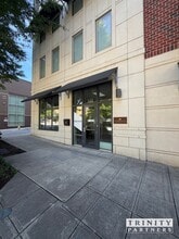 101 E McBee Ave, Greenville, SC à louer Photo intérieure– Image 1 sur 11