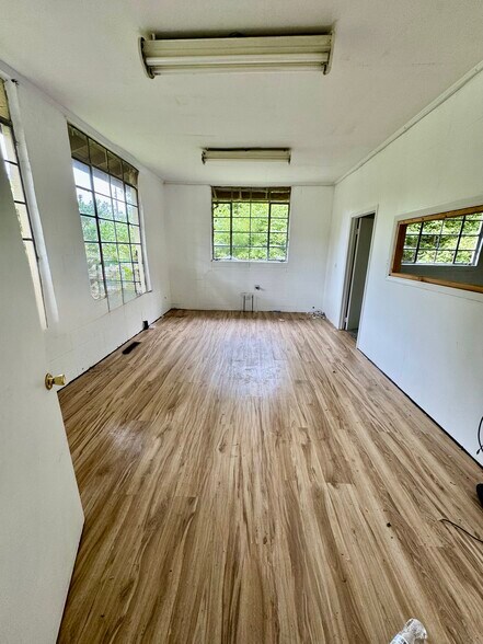 354 Old Plank Rd, Seagrove, NC à louer - Photo de l’immeuble – Image 2 sur 18