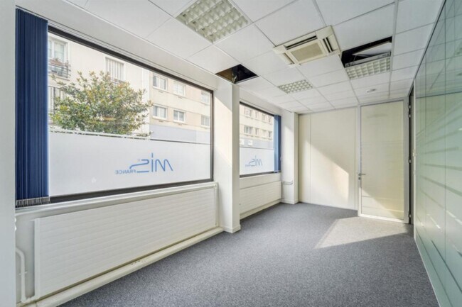 Plus de détails pour 41-43 Rue Aristide Briand, Levallois-Perret - Bureau à louer