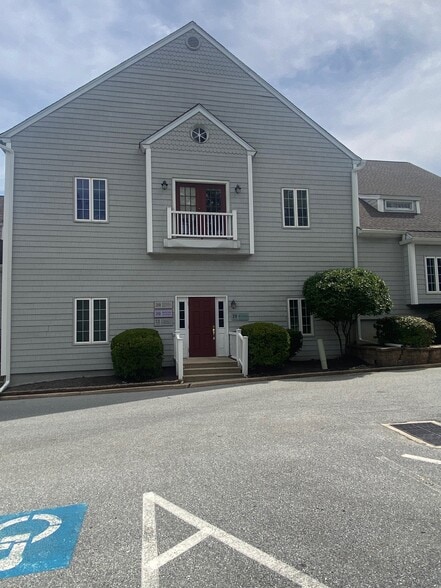 19-22 Mystic Ln, Malvern, PA à louer - Photo de l’immeuble – Image 2 sur 8
