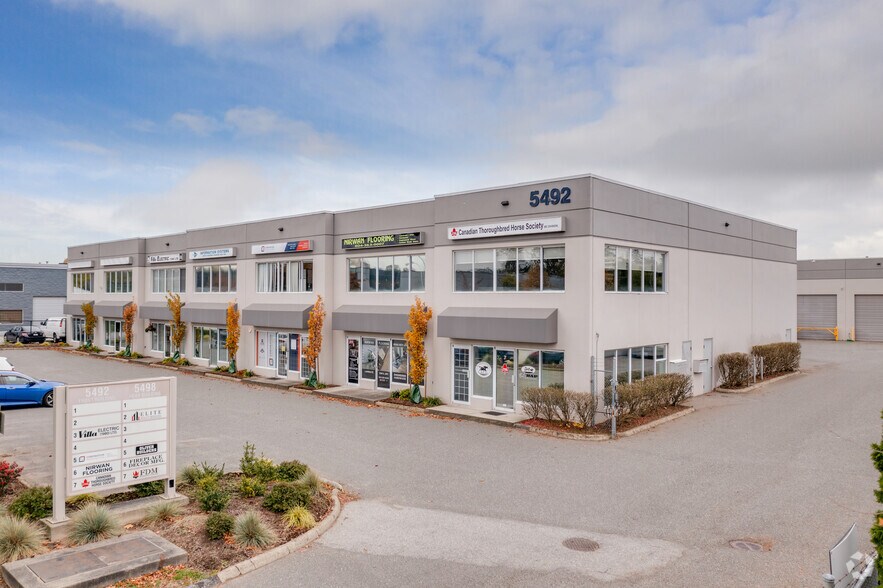 5492 Production Blvd, Surrey, BC à vendre - Photo principale – Image 1 sur 5