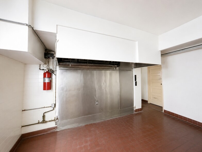 5125 Georgia Ave NW, Washington, DC à louer - Photo de l’immeuble – Image 3 sur 5