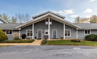 Plus de détails pour 218 Mill Rd, Woodstock, VA - Santé à vendre