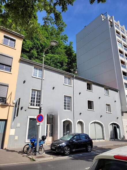 Bureau dans Caluire-et-Cuire à vendre - Photo de l’immeuble – Image 1 sur 7