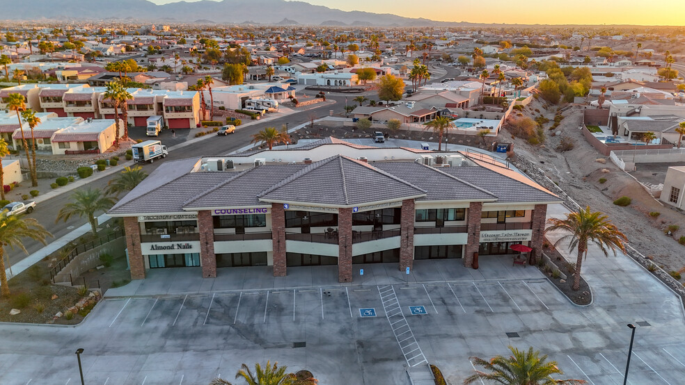 450 Lake Havasu Ave, Lake Havasu City, AZ à louer - Photo de l’immeuble – Image 2 sur 2