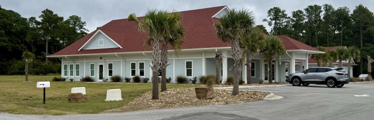 183 Golfin Dolphin Dr, Cape Carteret, NC à vendre - Photo principale – Image 1 sur 1