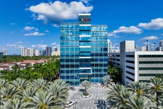 Plus de détails pour 18851 NE 29th Ave, Aventura, FL - Coworking à louer